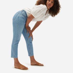 Everlane Curvy Cheeky Straight Jeans